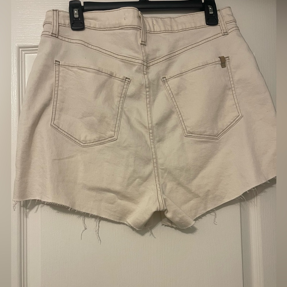 NWT| JOE’S JEANS| PLEATED HIGH RISE SHORTS - Picture 3 of 4